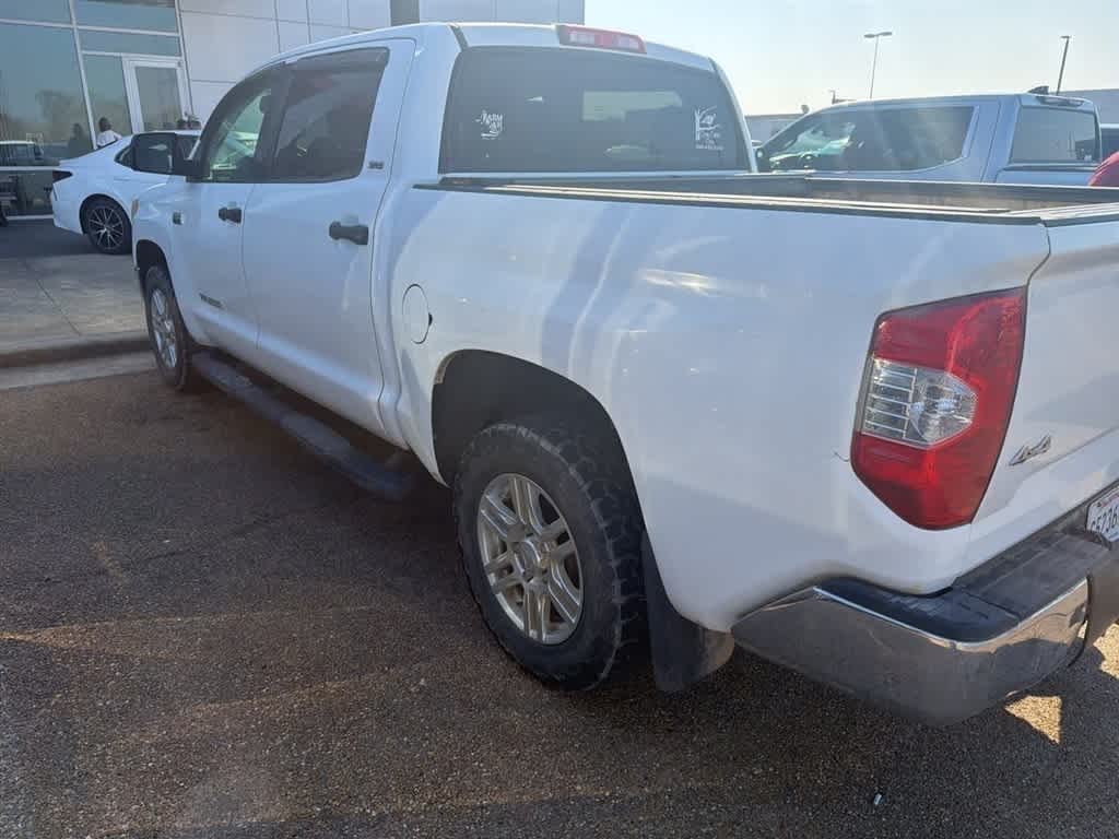 2017 Toyota Tundra SR5 CrewMax 5.5 Bed 5.7L FFV