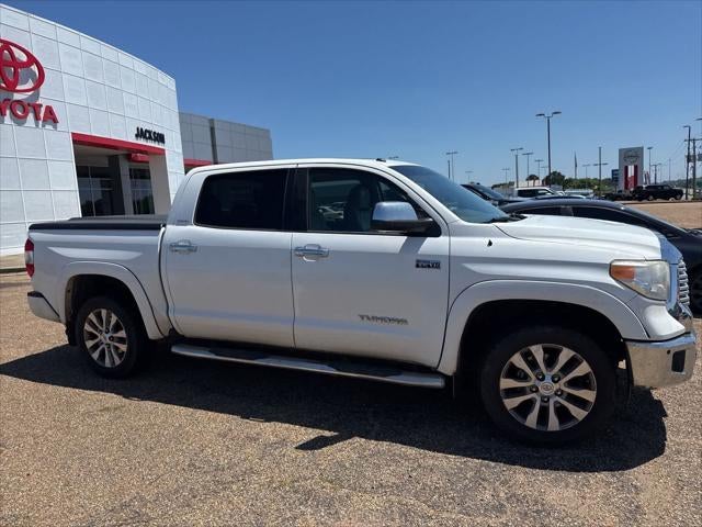 2016 Toyota Tundra CrewMax 5.7L FFV V8 6-Spd AT LTD