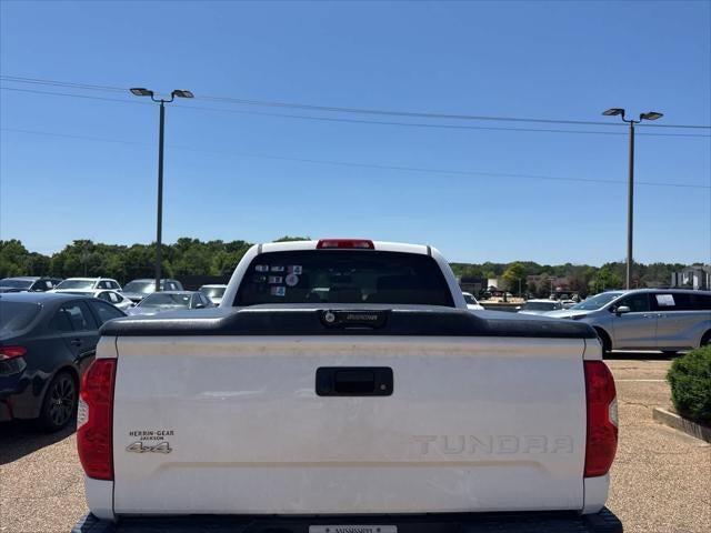 2016 Toyota Tundra CrewMax 5.7L FFV V8 6-Spd AT LTD
