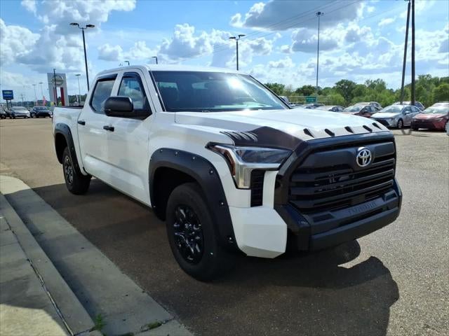 2025 Toyota Tundra SR CrewMax 5.5 Bed