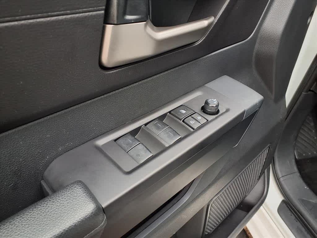 2024 Toyota Tundra SR5 CrewMax 5.5 Bed