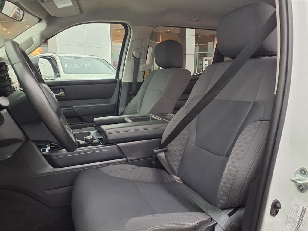 2024 Toyota Tundra SR5 CrewMax 5.5 Bed