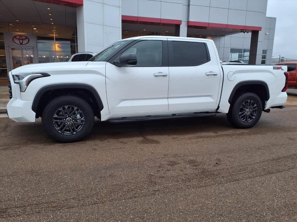 2024 Toyota Tundra SR5 CrewMax 5.5 Bed