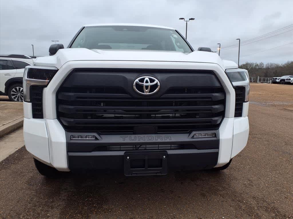 2024 Toyota Tundra SR5 CrewMax 5.5 Bed