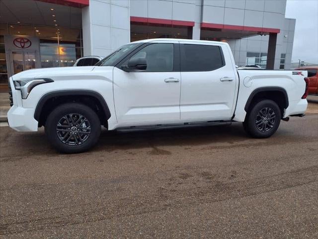 2024 Toyota Tundra SR5 CrewMax 5.5 Bed