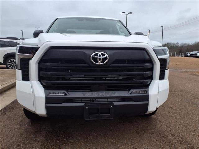 2024 Toyota Tundra SR5 CrewMax 5.5 Bed