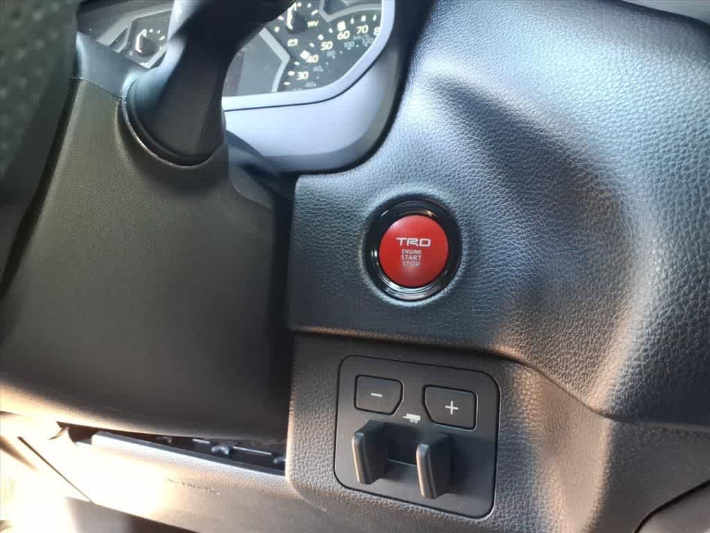 2026 Toyota Tundra SR5 CrewMax 5.5 Bed