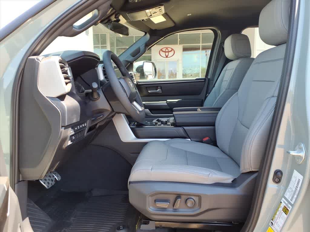 2026 Toyota Tundra SR5 CrewMax 5.5 Bed