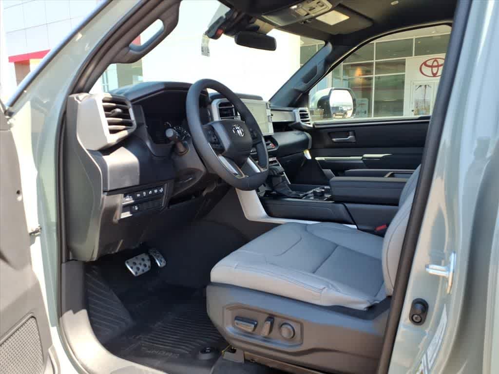 2026 Toyota Tundra SR5 CrewMax 5.5 Bed