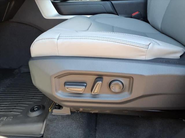 2026 Toyota Tundra SR5 CrewMax 5.5 Bed