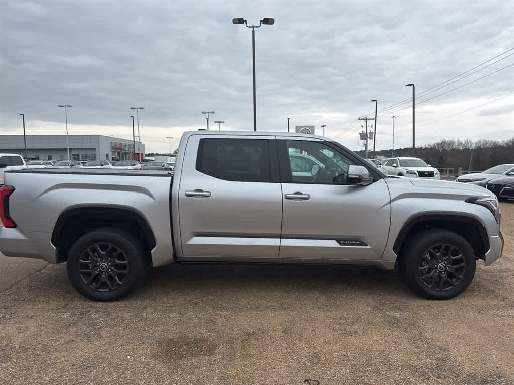 2023 Toyota Tundra Platinum CrewMax 5.5 Bed