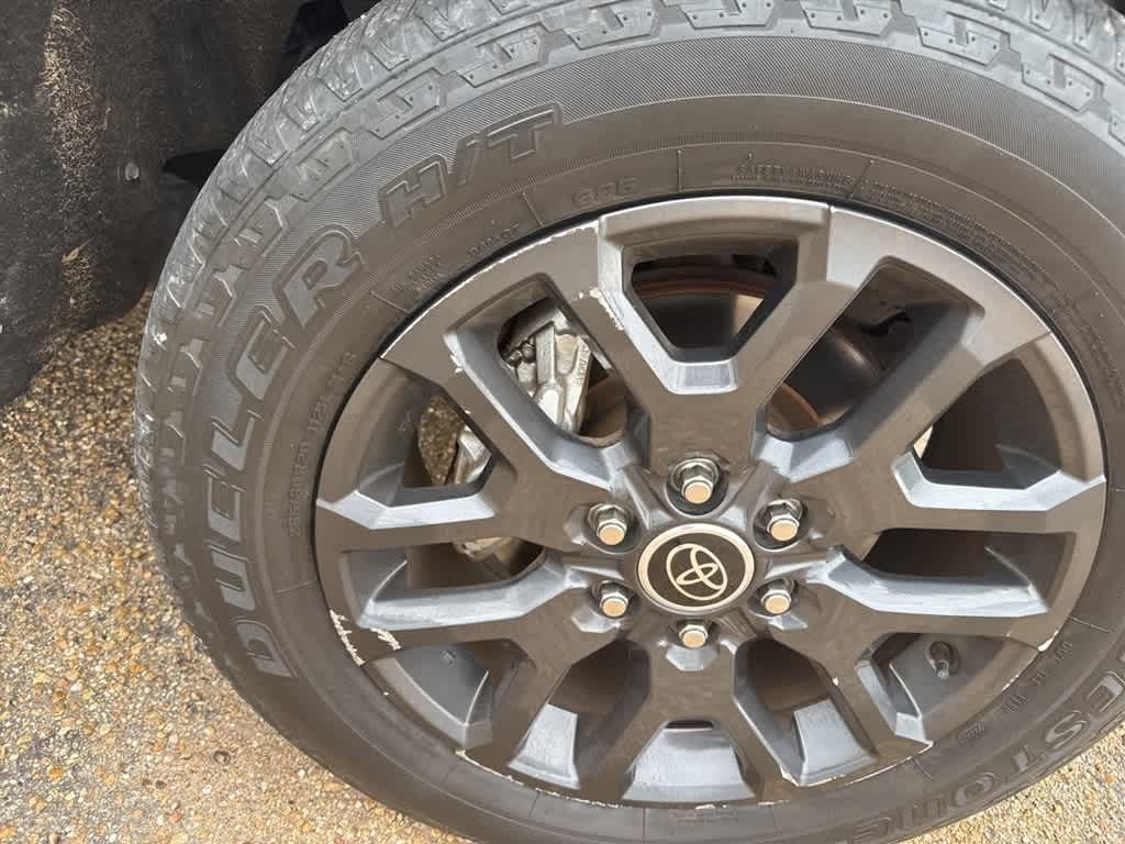 2023 Toyota Tundra Platinum CrewMax 5.5 Bed