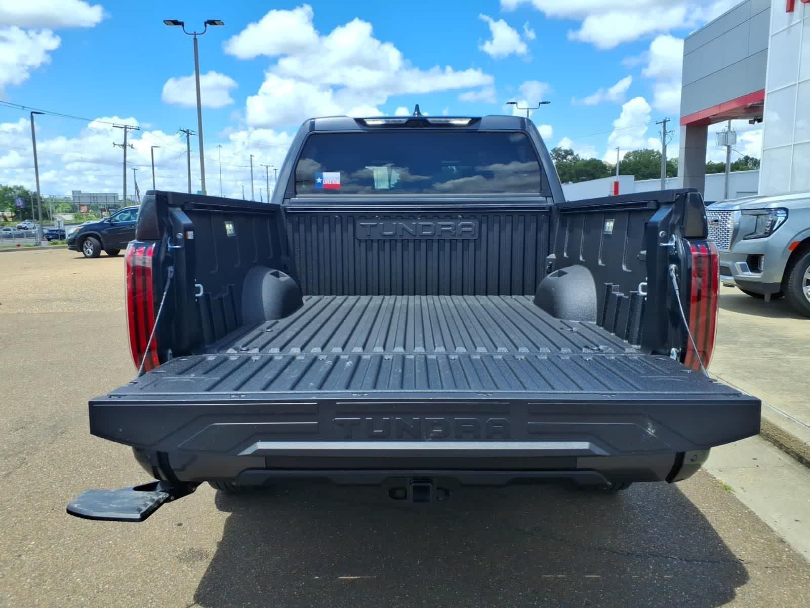 2026 Toyota Tundra Platinum CrewMax 5.5 Bed