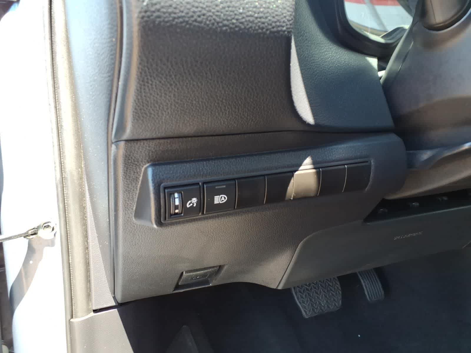 2025 Toyota Corolla LE CVT