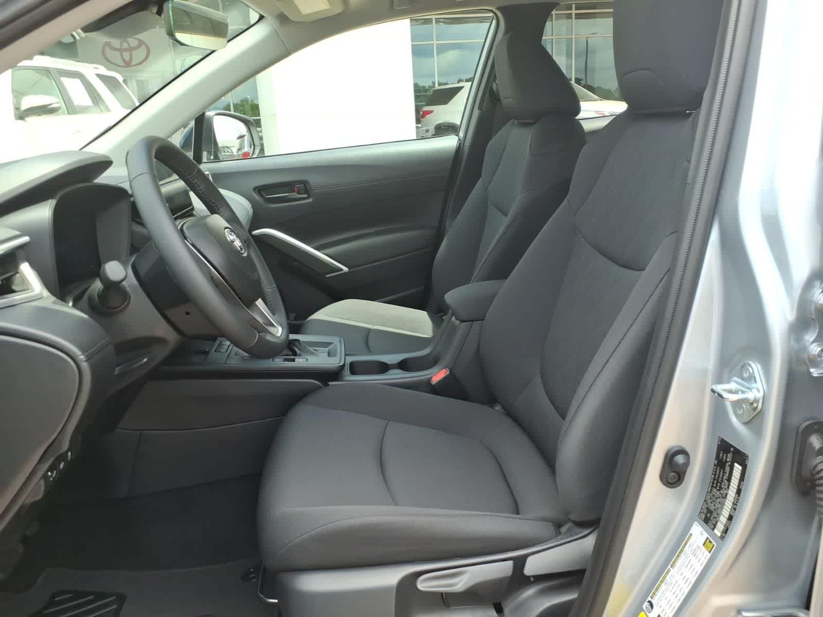 2026 Toyota Corolla Cross LE 2WD