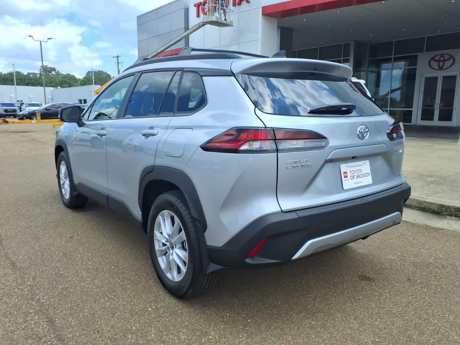 2026 Toyota Corolla Cross LE 2WD