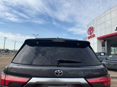 2024 Toyota Sequoia Capstone 4WD