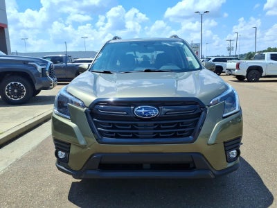2024 Subaru Forester Premium AWD