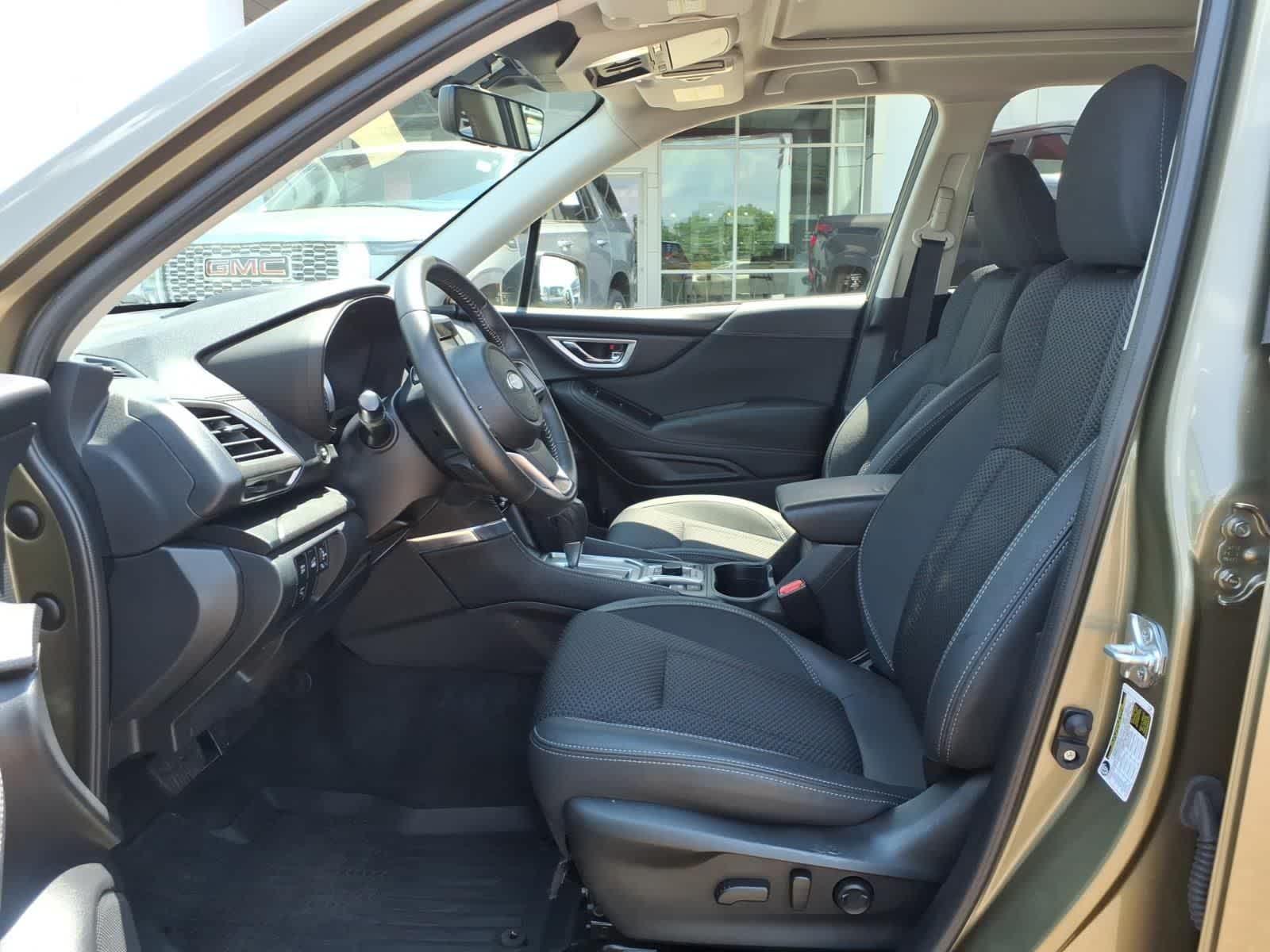 2024 Subaru Forester Premium AWD