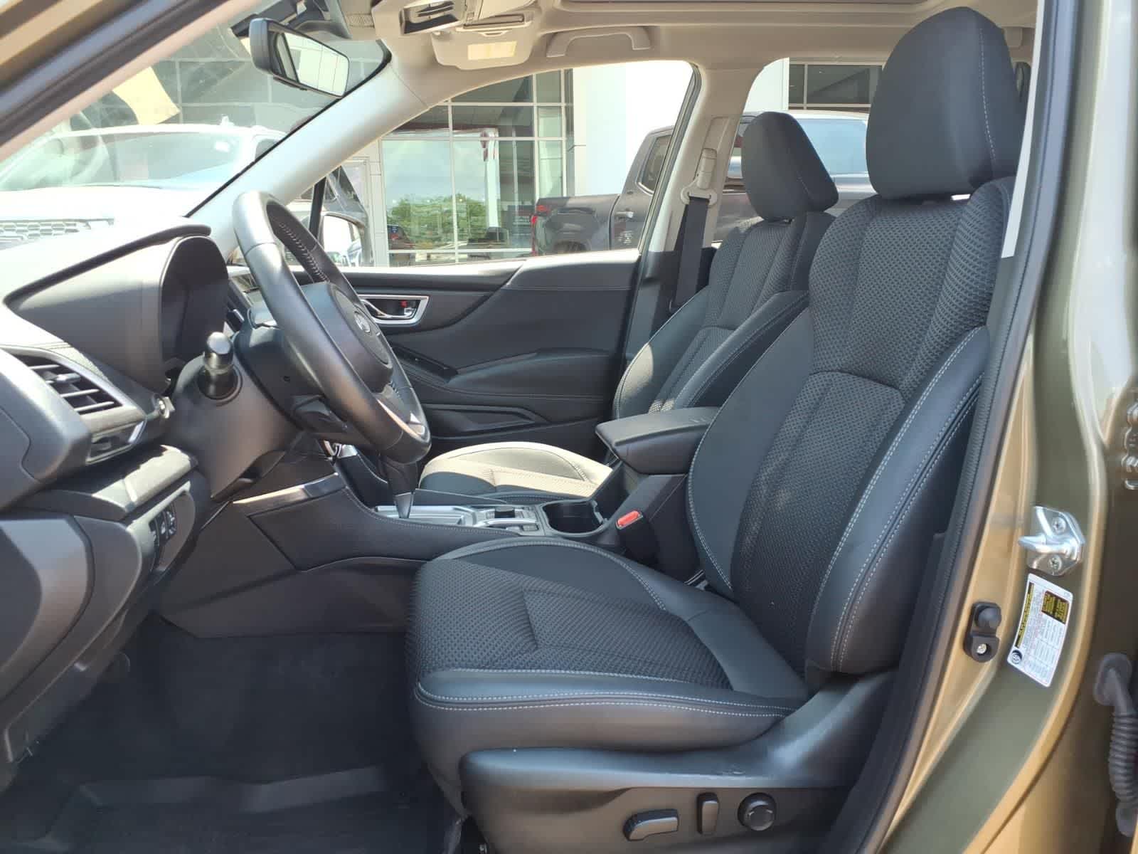 2024 Subaru Forester Premium AWD