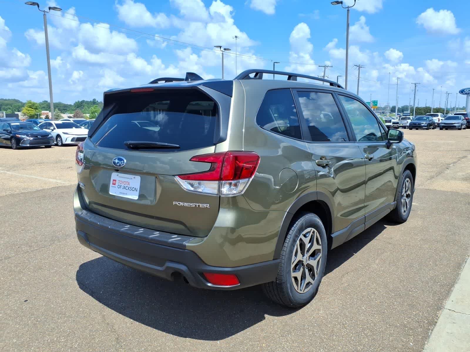 2024 Subaru Forester Premium AWD