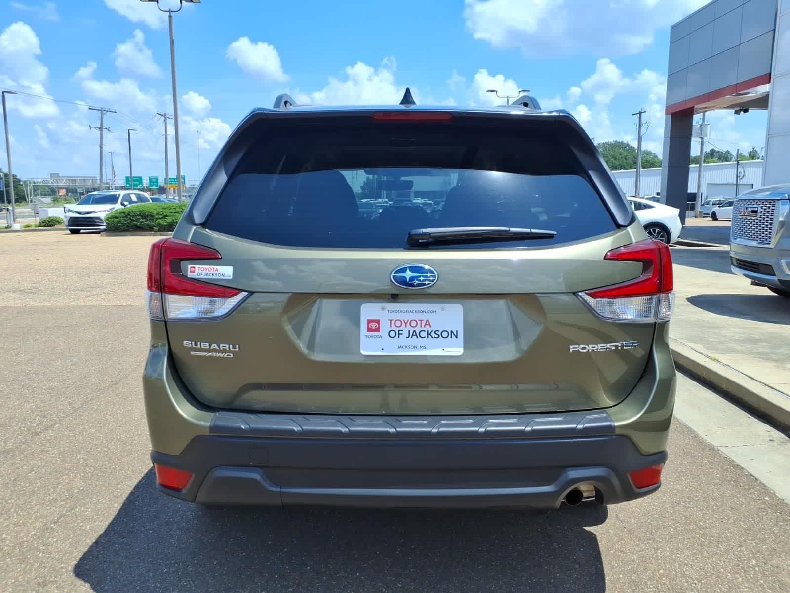 2024 Subaru Forester Premium AWD