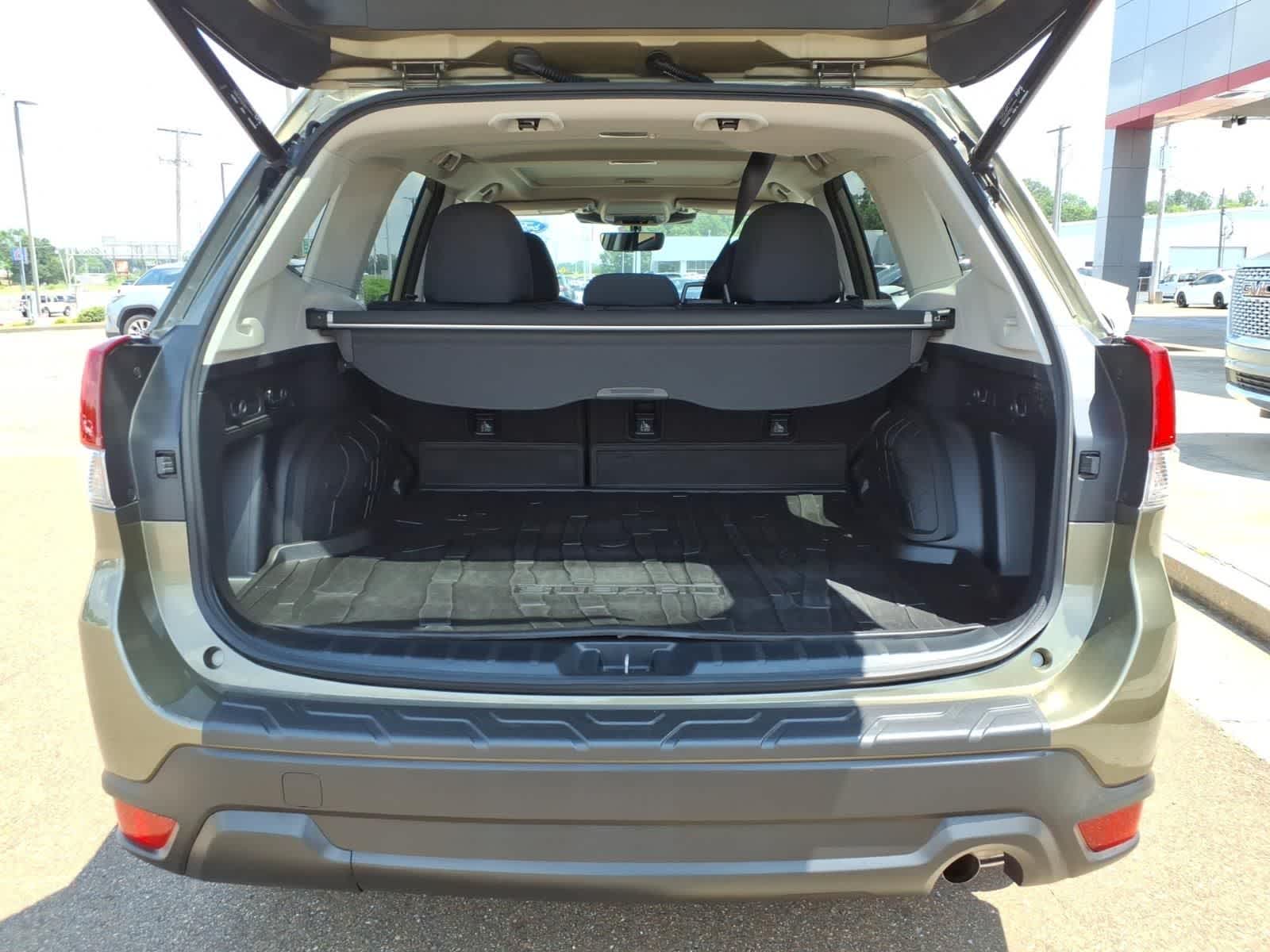 2024 Subaru Forester Premium AWD