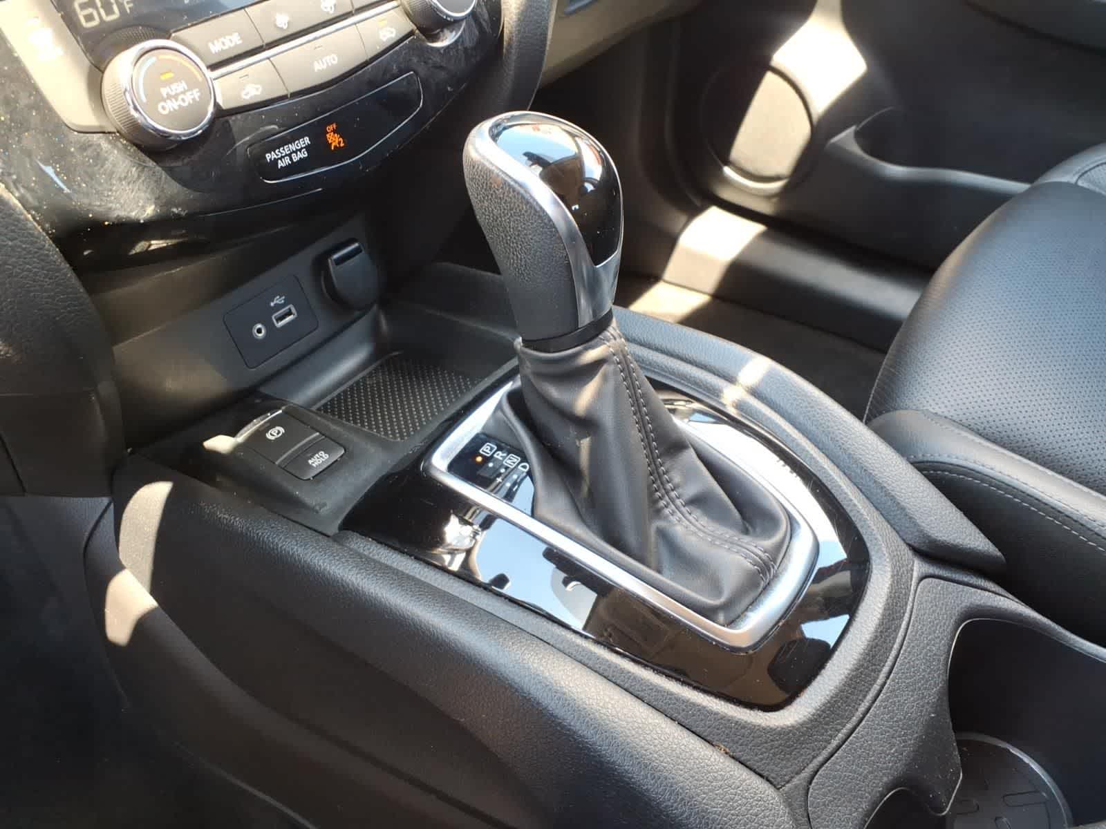 2022 Nissan Rogue Sport FWD SL