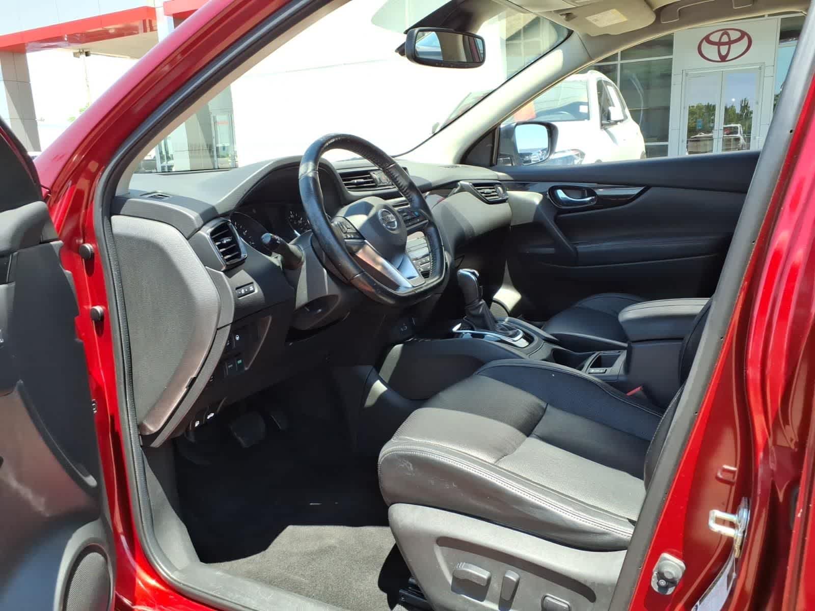 2022 Nissan Rogue Sport FWD SL