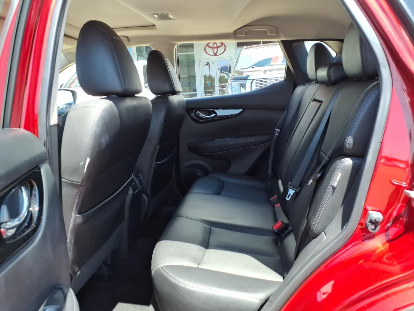2022 Nissan Rogue Sport FWD SL