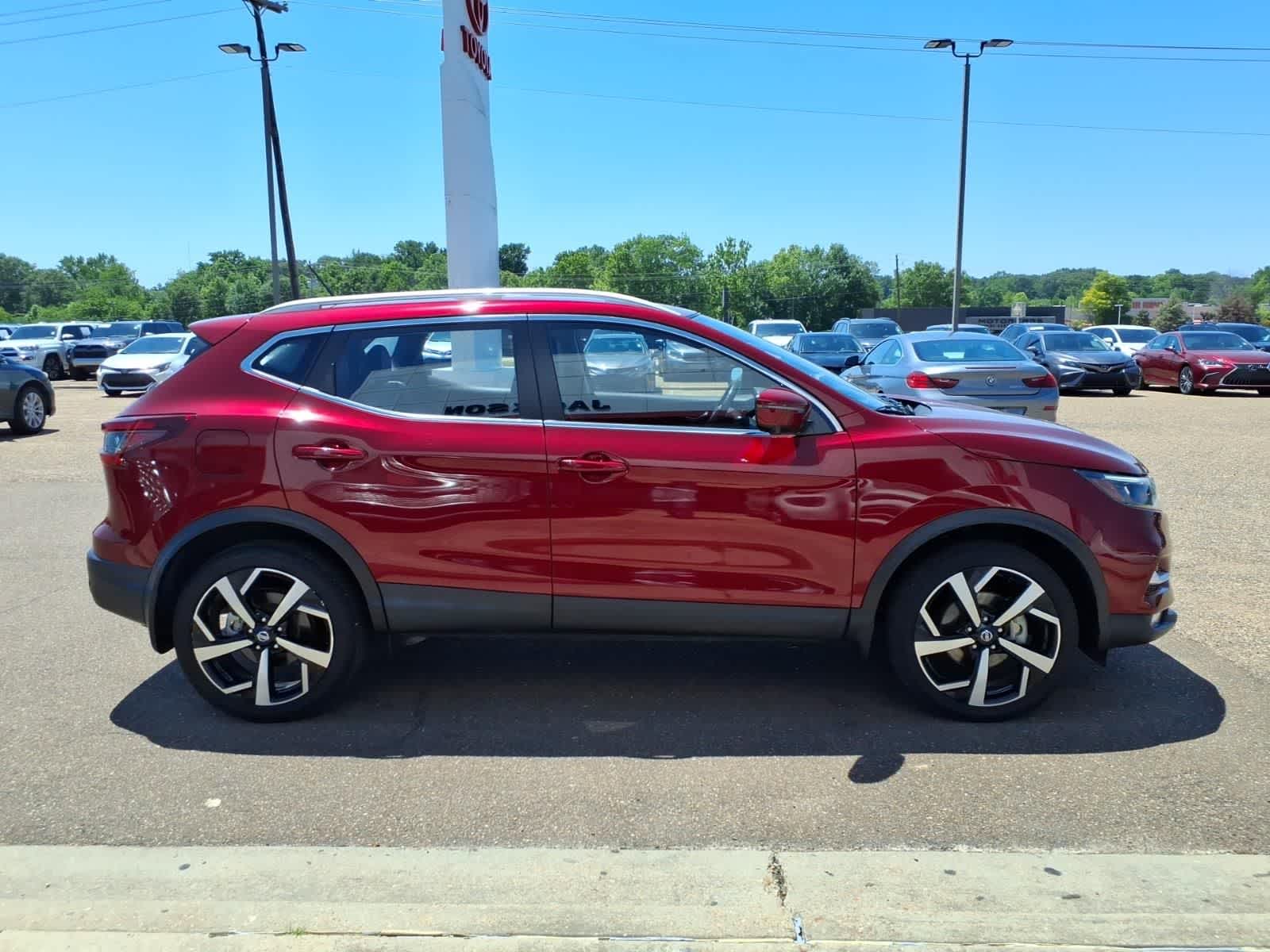 2022 Nissan Rogue Sport FWD SL