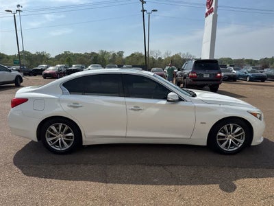 2016 INFINITI Q50 4dr Sdn 3.0t Premium RWD