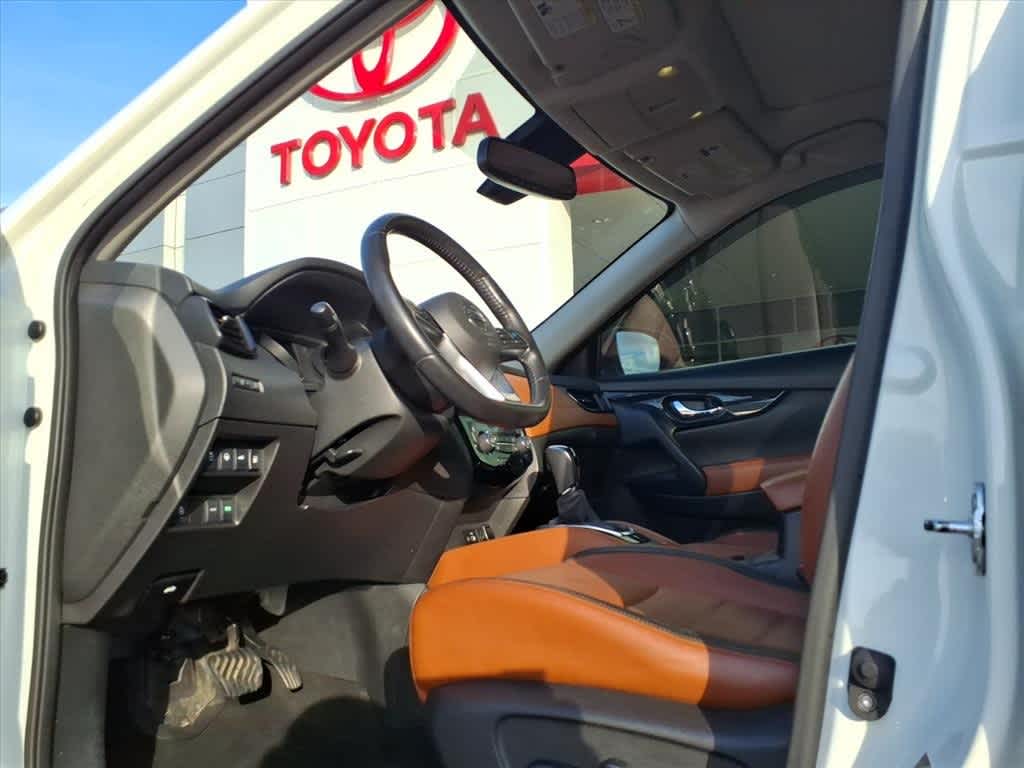 2018 Nissan Rogue FWD SL