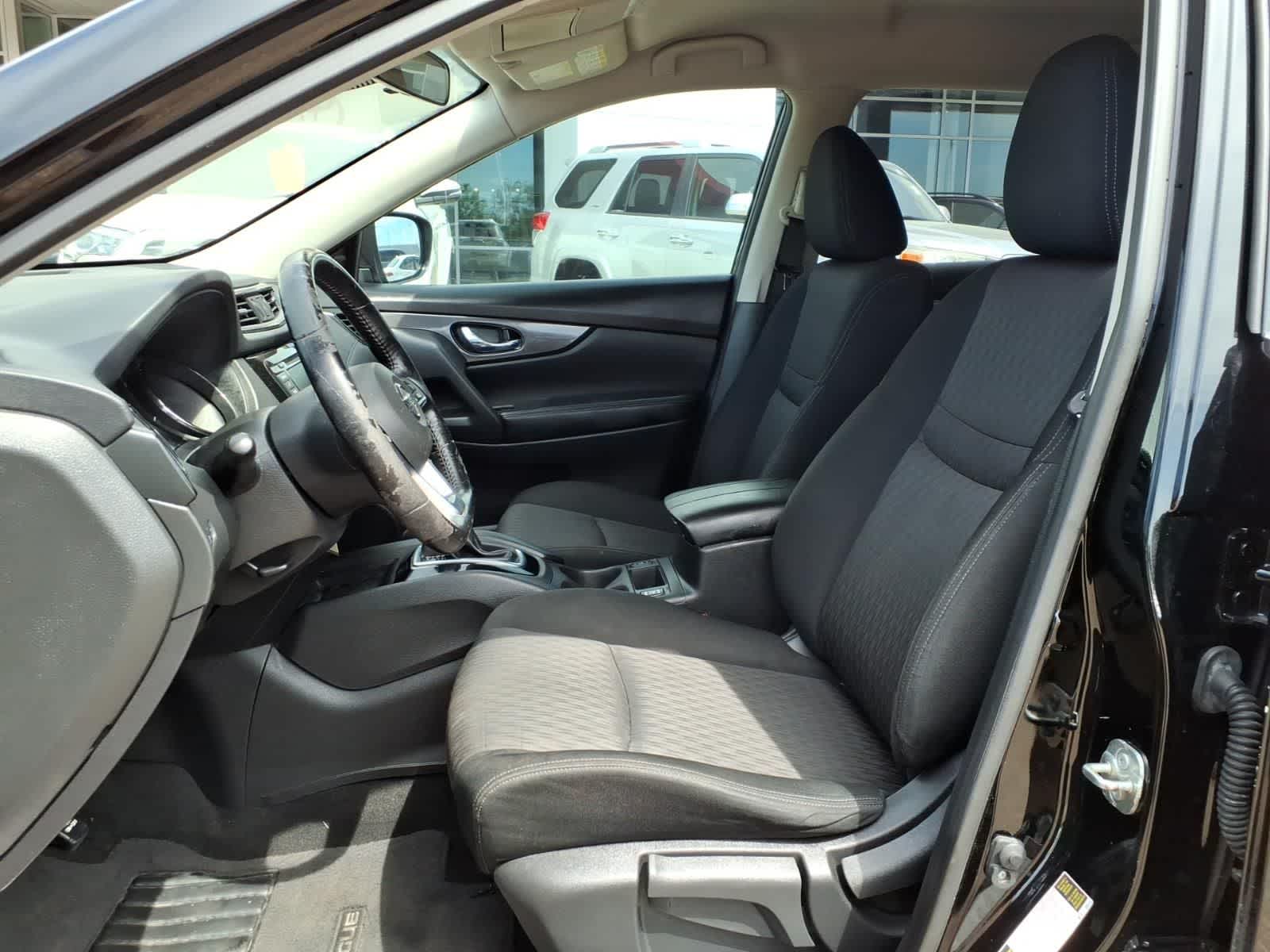 2020 Nissan Rogue FWD S