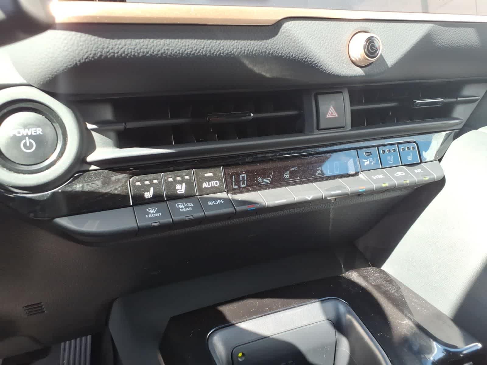 2025 Toyota Crown Signia Limited AWD