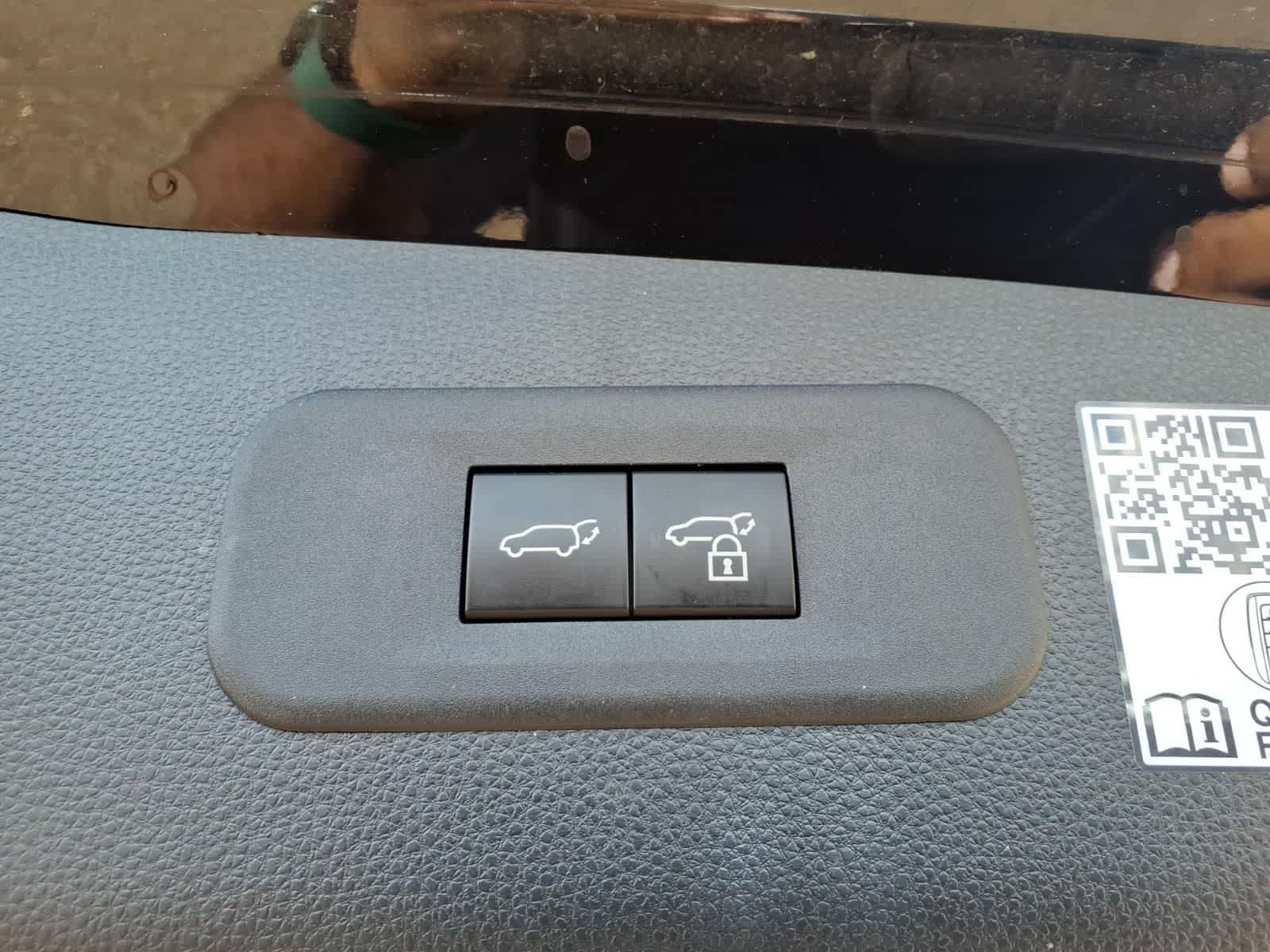 2025 Toyota Crown Signia Limited AWD