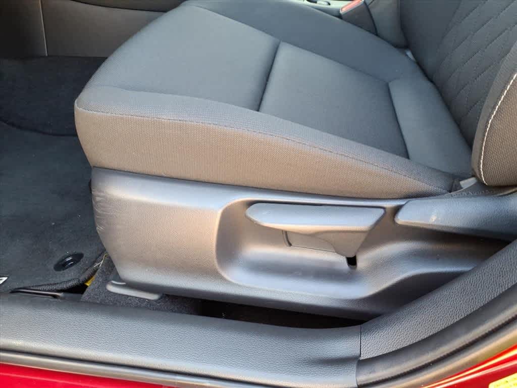 2025 Toyota Corolla Hybrid LE FWD