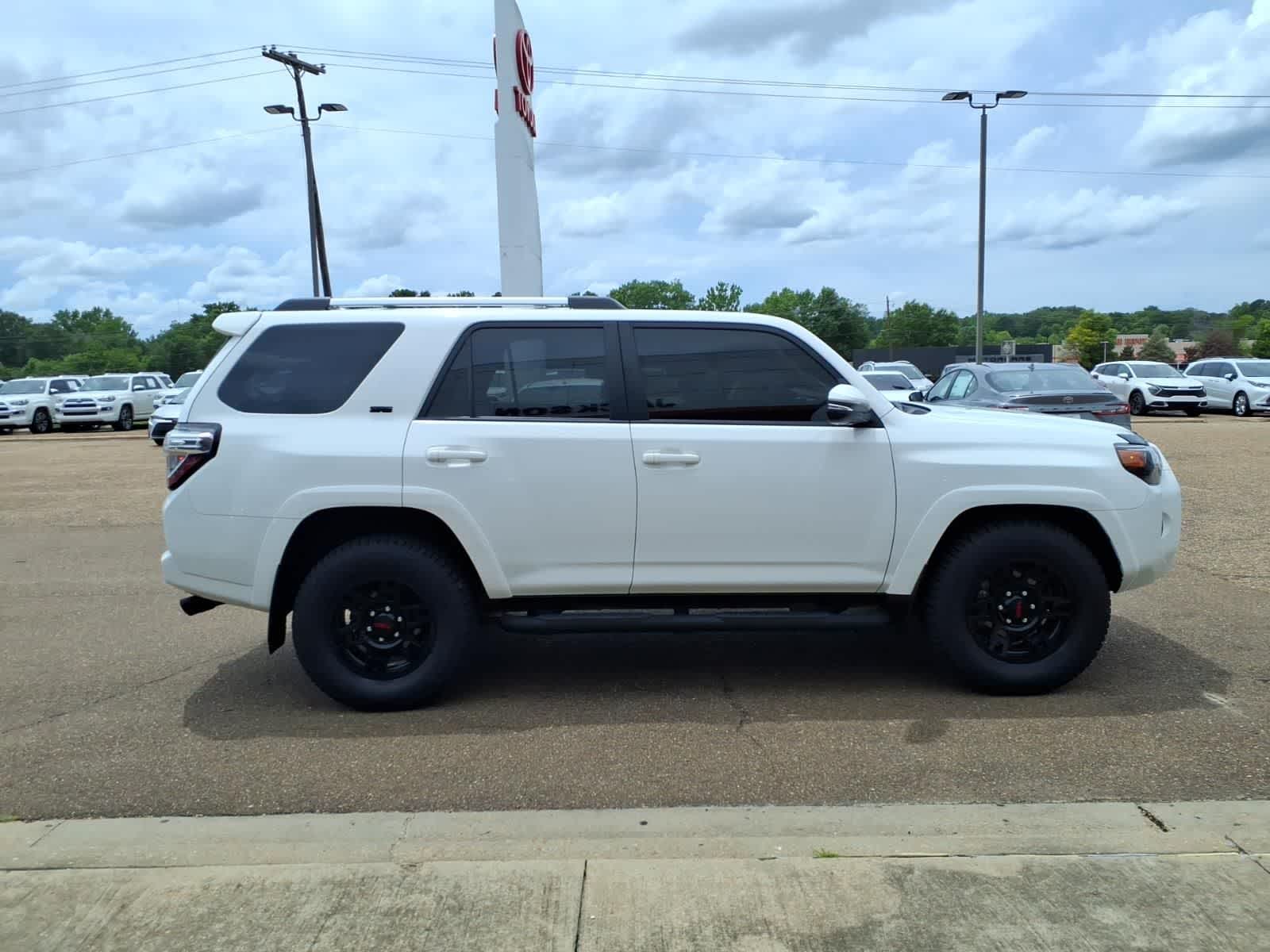 2023 Toyota 4Runner SR5 Premium 2WD