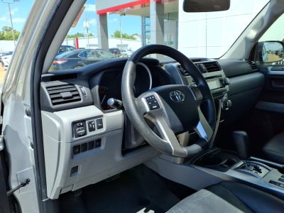 2013 Toyota 4Runner RWD 4dr V6 SR5