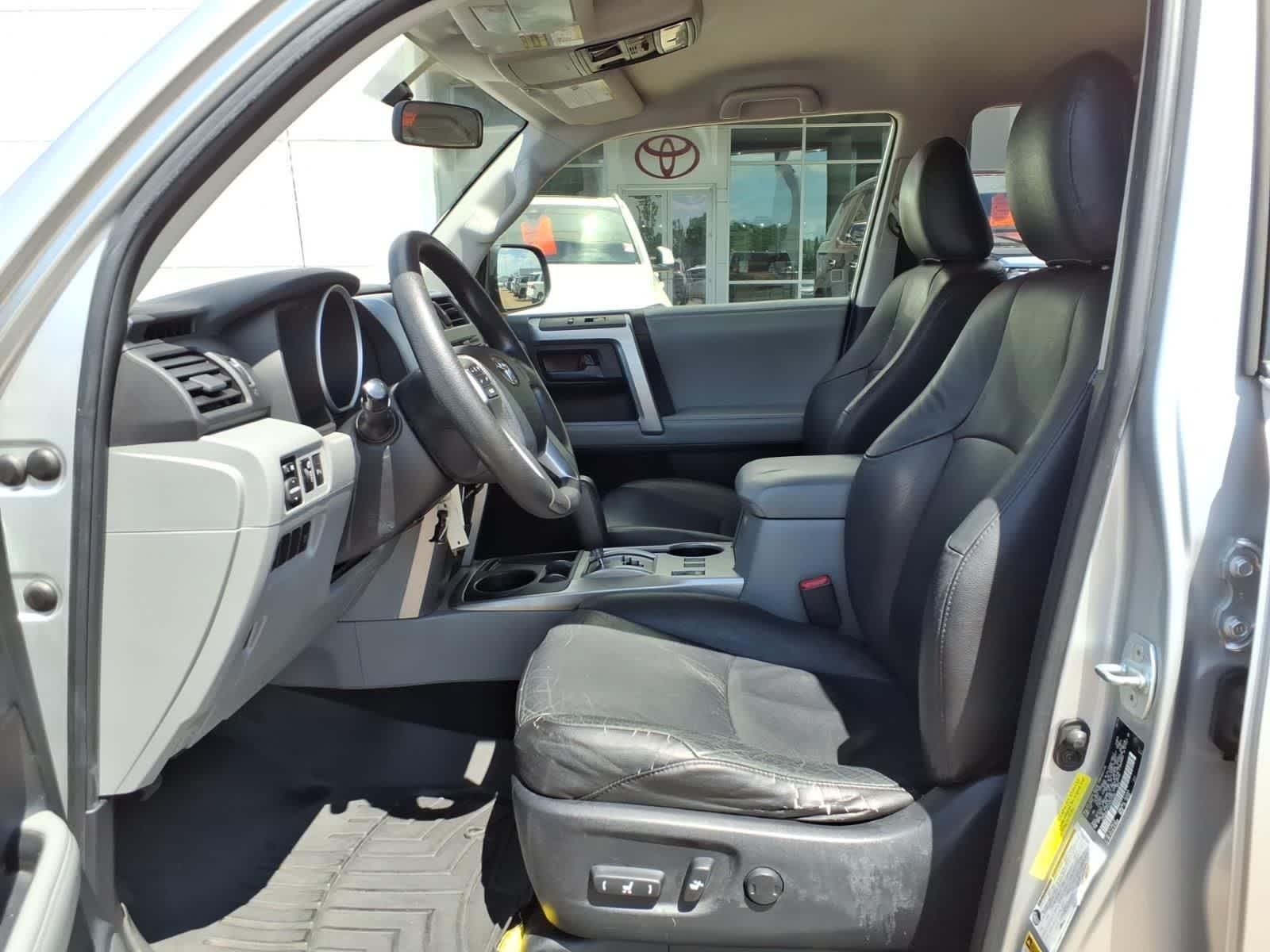 2013 Toyota 4Runner RWD 4dr V6 SR5