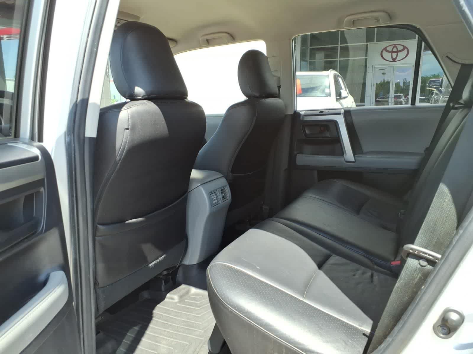 2013 Toyota 4Runner RWD 4dr V6 SR5