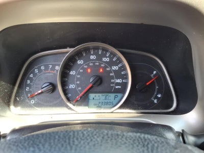 2015 Toyota RAV4 AWD 4dr LE
