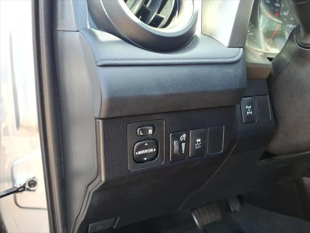 2015 Toyota RAV4 AWD 4dr LE