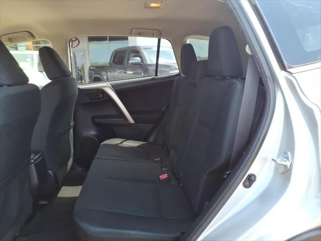 2015 Toyota RAV4 AWD 4dr LE