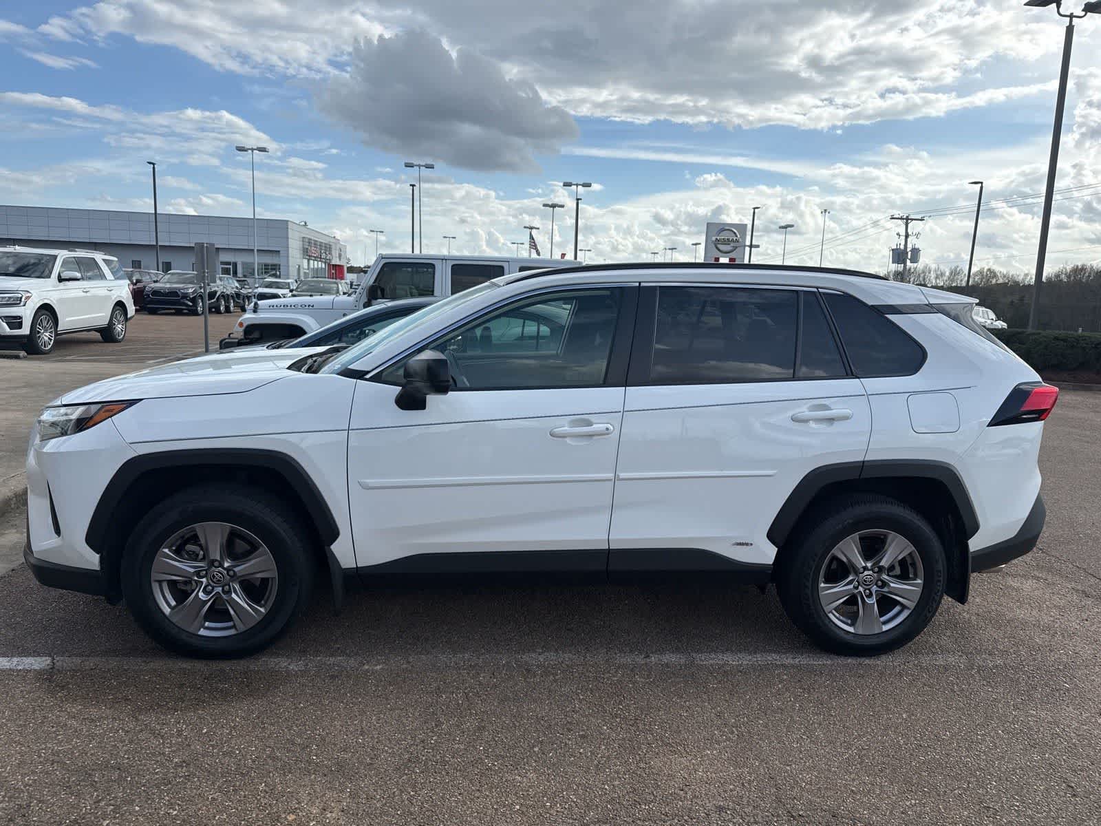 2024 Toyota RAV4 Hybrid LE AWD
