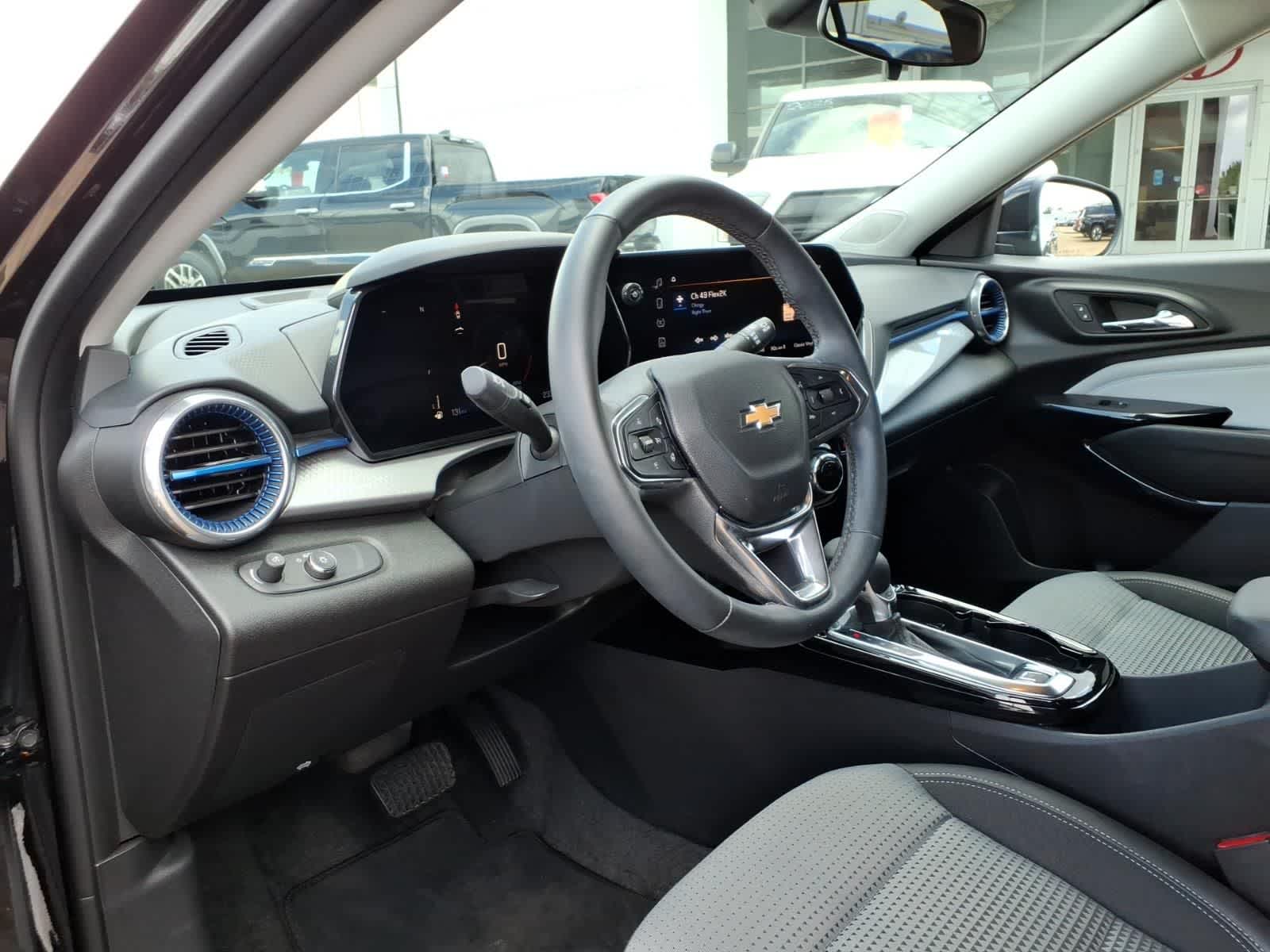 2025 Chevrolet Trax FWD 4dr LT