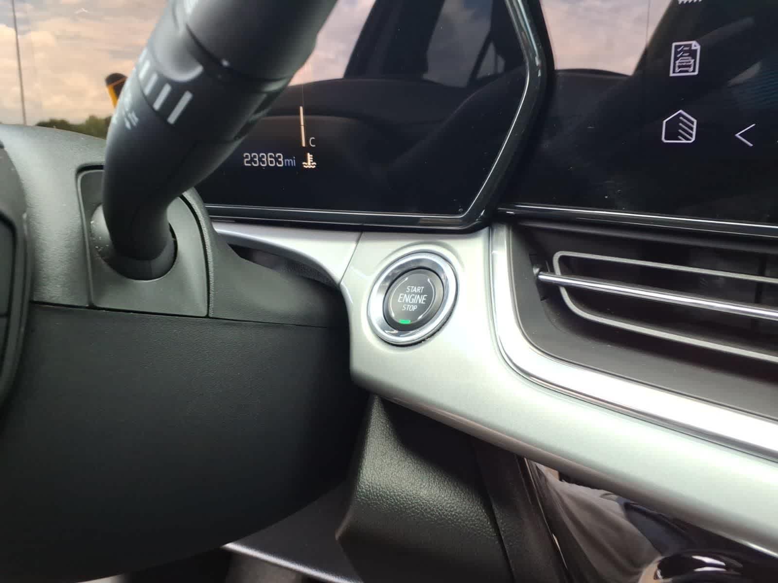 2025 Chevrolet Trax FWD 4dr LT
