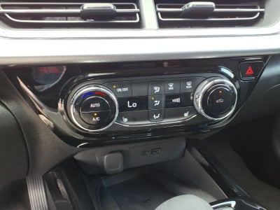 2025 Chevrolet Trax FWD 4dr LT