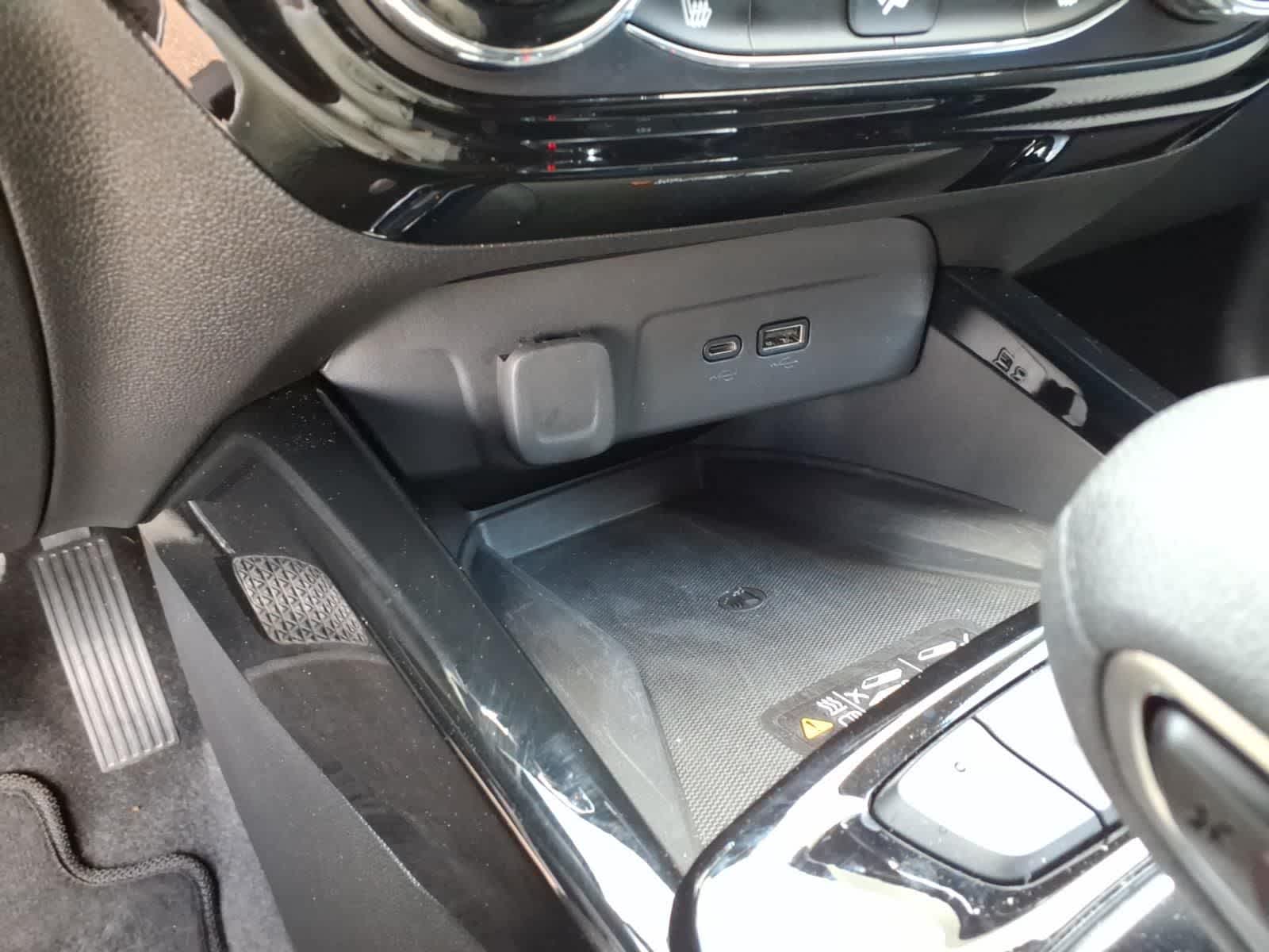 2025 Chevrolet Trax FWD 4dr LT