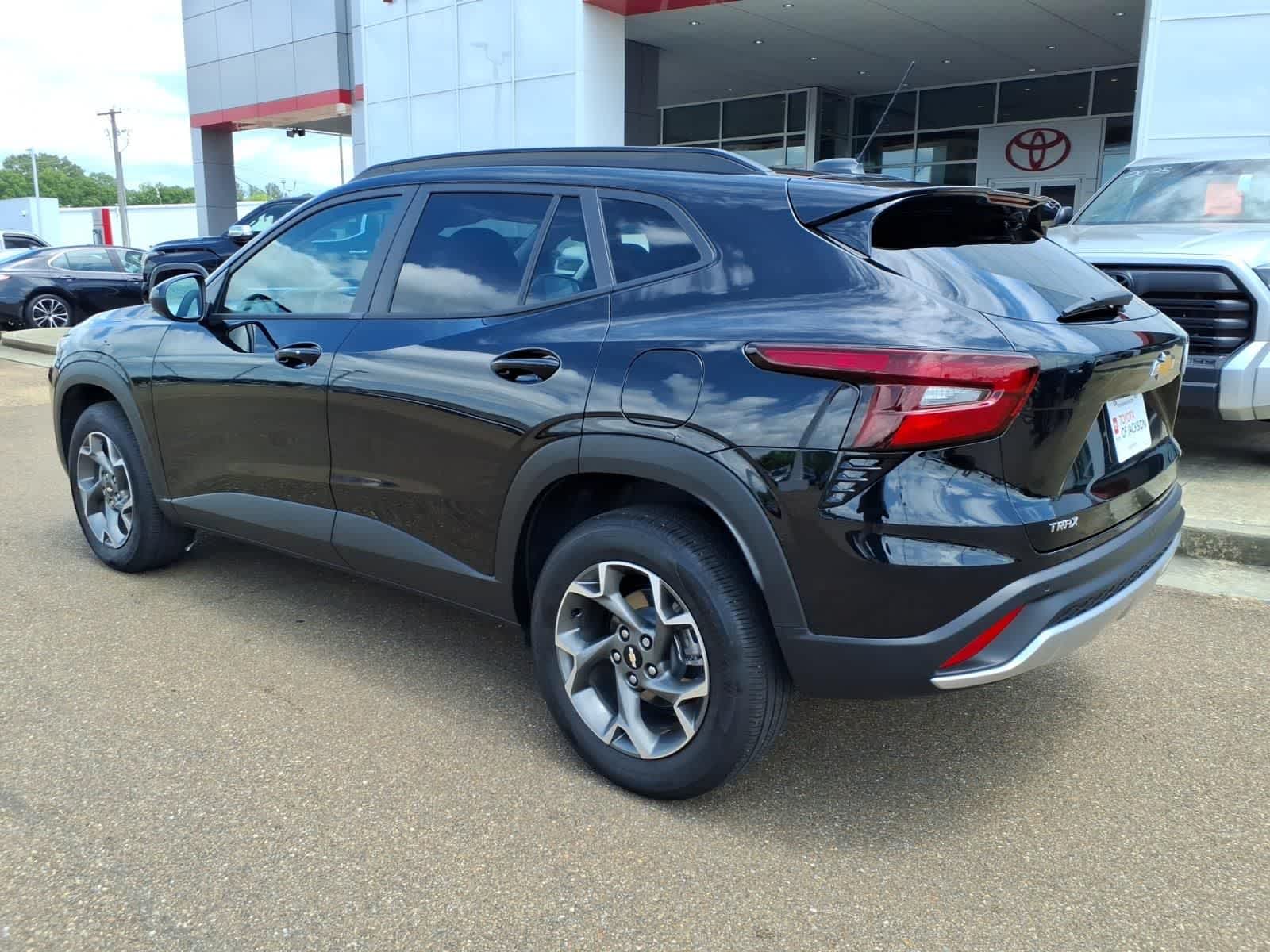 2025 Chevrolet Trax FWD 4dr LT